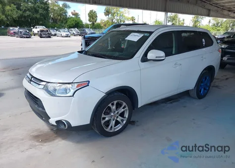 2015 Mitsubishi Outlander Se z USA, uszkodzony, nr VIN JA4AD3A32FZ009140